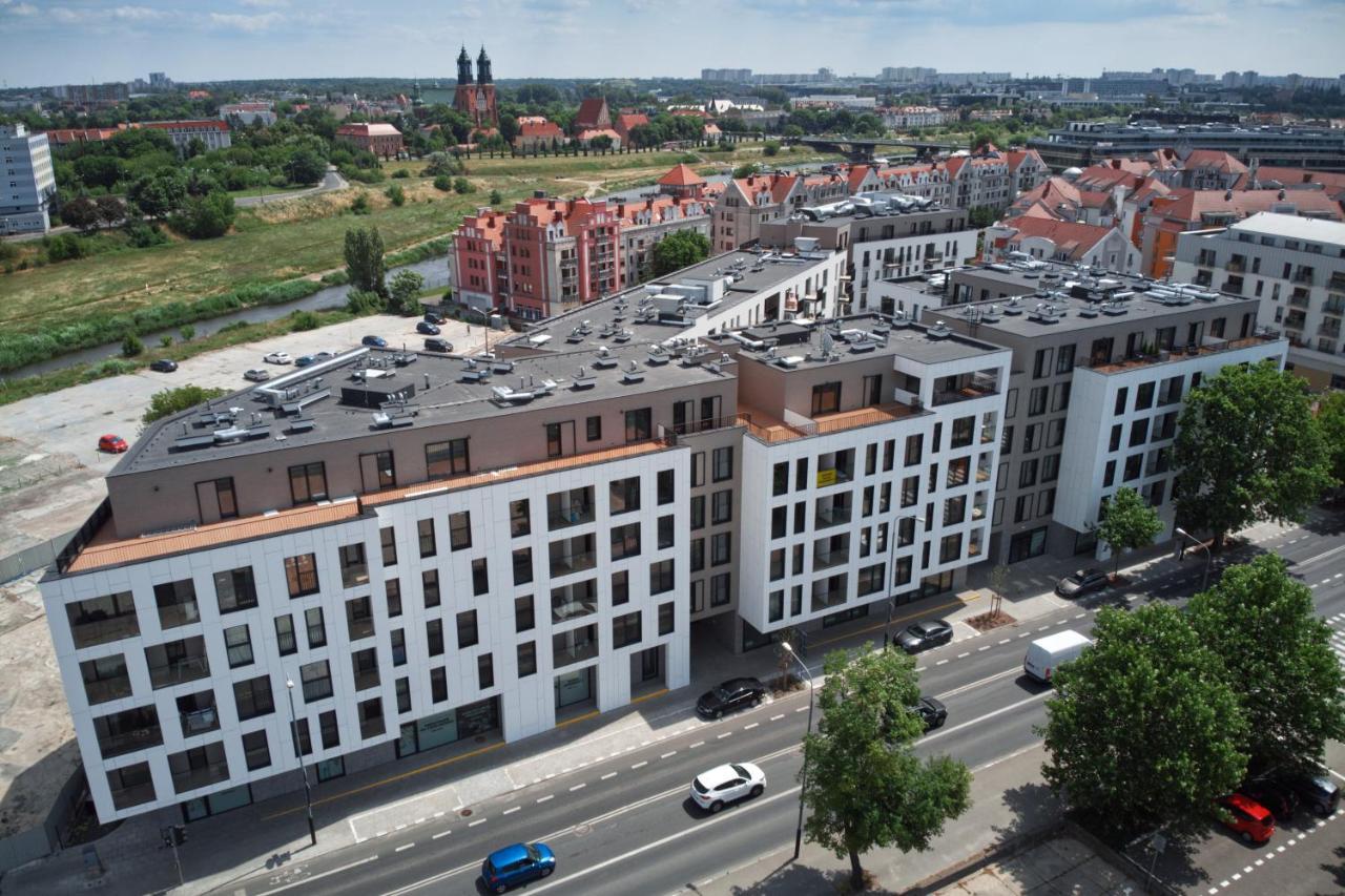 Essence Apartments Sapphire Poznan Exterior foto